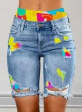 Calza dama corta de jean con bordes y detalle